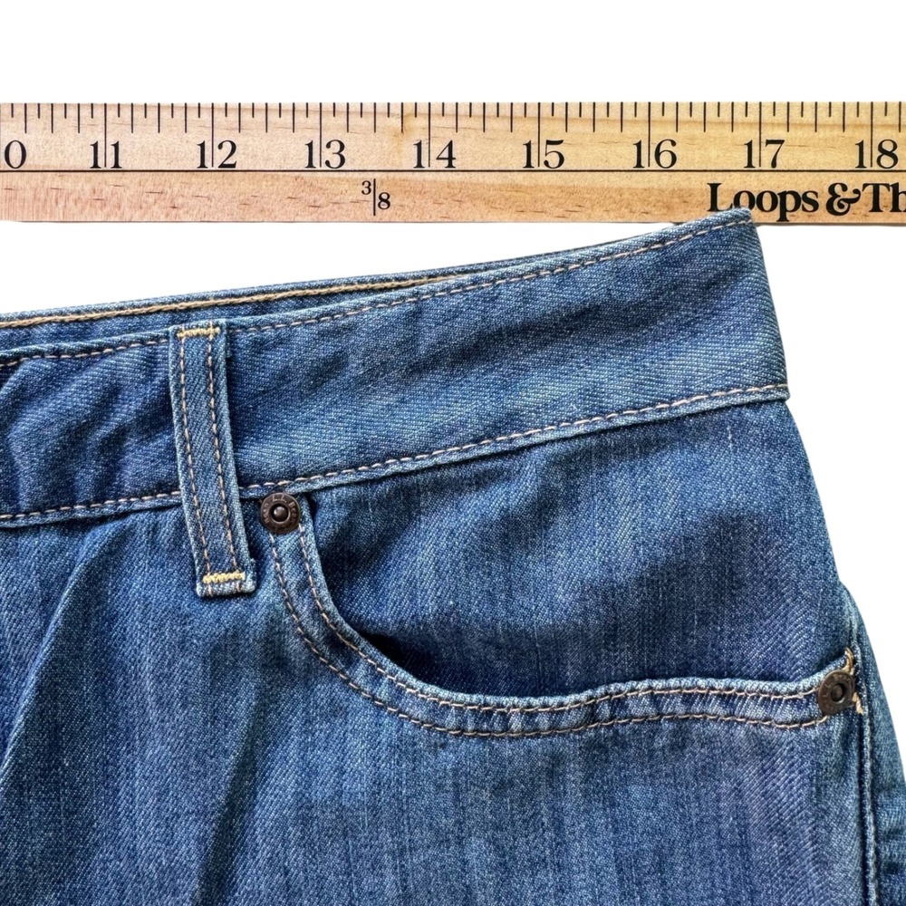 L.L. Bean Womens Denim Shorts Classic Fit Blue‎ Pima Cotton 8" Size 14 - Picture 4 of 9